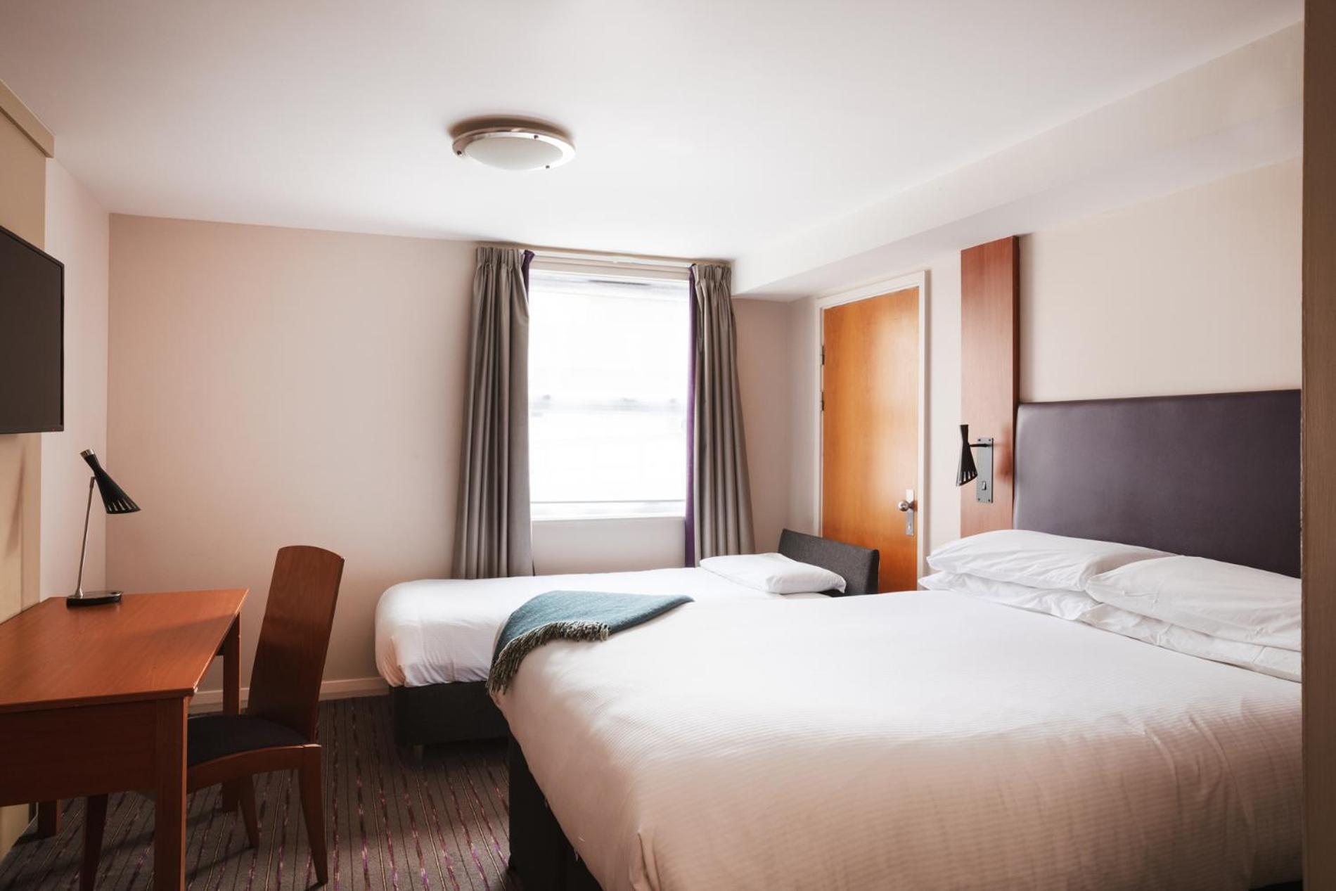 The Highwayman Hotel Честерфілд Екстер'єр фото